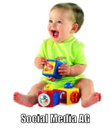 Bild eines Baby das mit Bauklötzen spielt, ist überschrieben mit Social Media AG